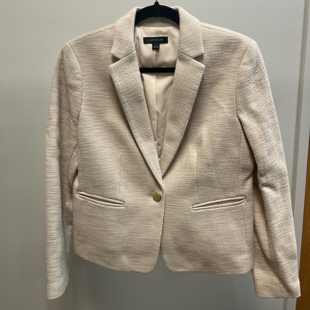 Ann Taylor Cream Waffle Woven Blazer!